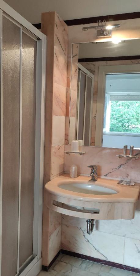 Hotel Villa Platani Riccione Eksteriør bilde